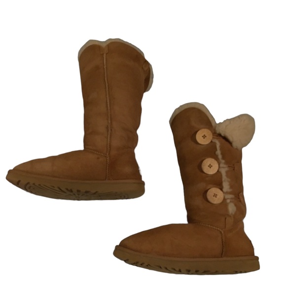 Ugg Boots Tall - Picture 3 of 4